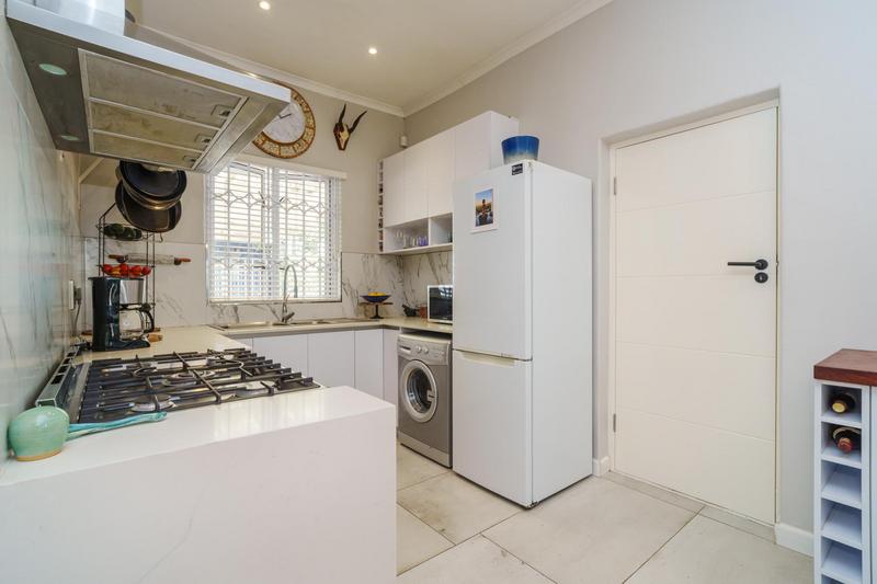 3 Bedroom Property for Sale in Harfield Village Western Cape